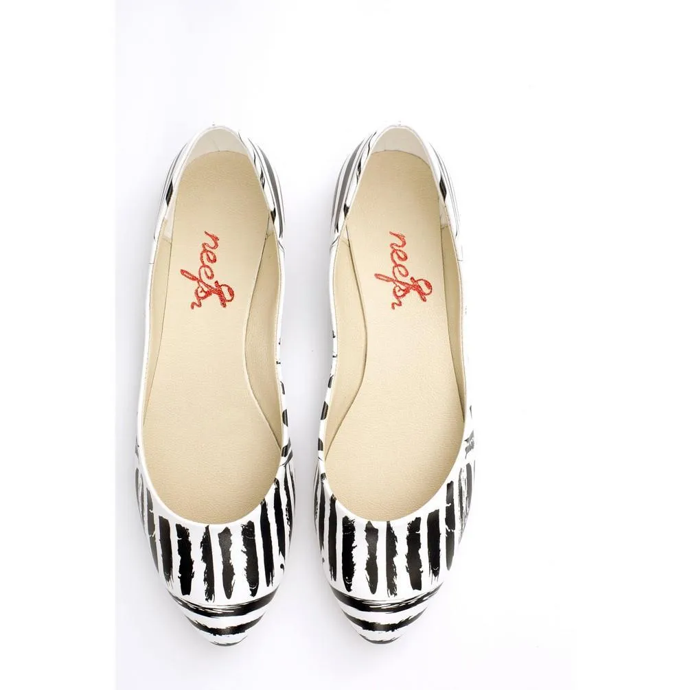 Black and White Ballerinas Shoes NSS351