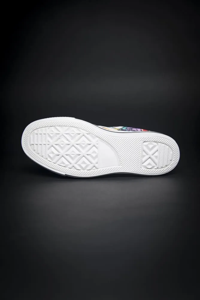 DE Graffiti Print Canvas Men's Slip On Low-Top