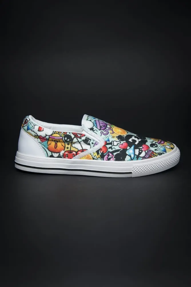 DE Graffiti Print Canvas Men's Slip On Low-Top