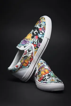 DE Graffiti Print Canvas Men's Slip On Low-Top