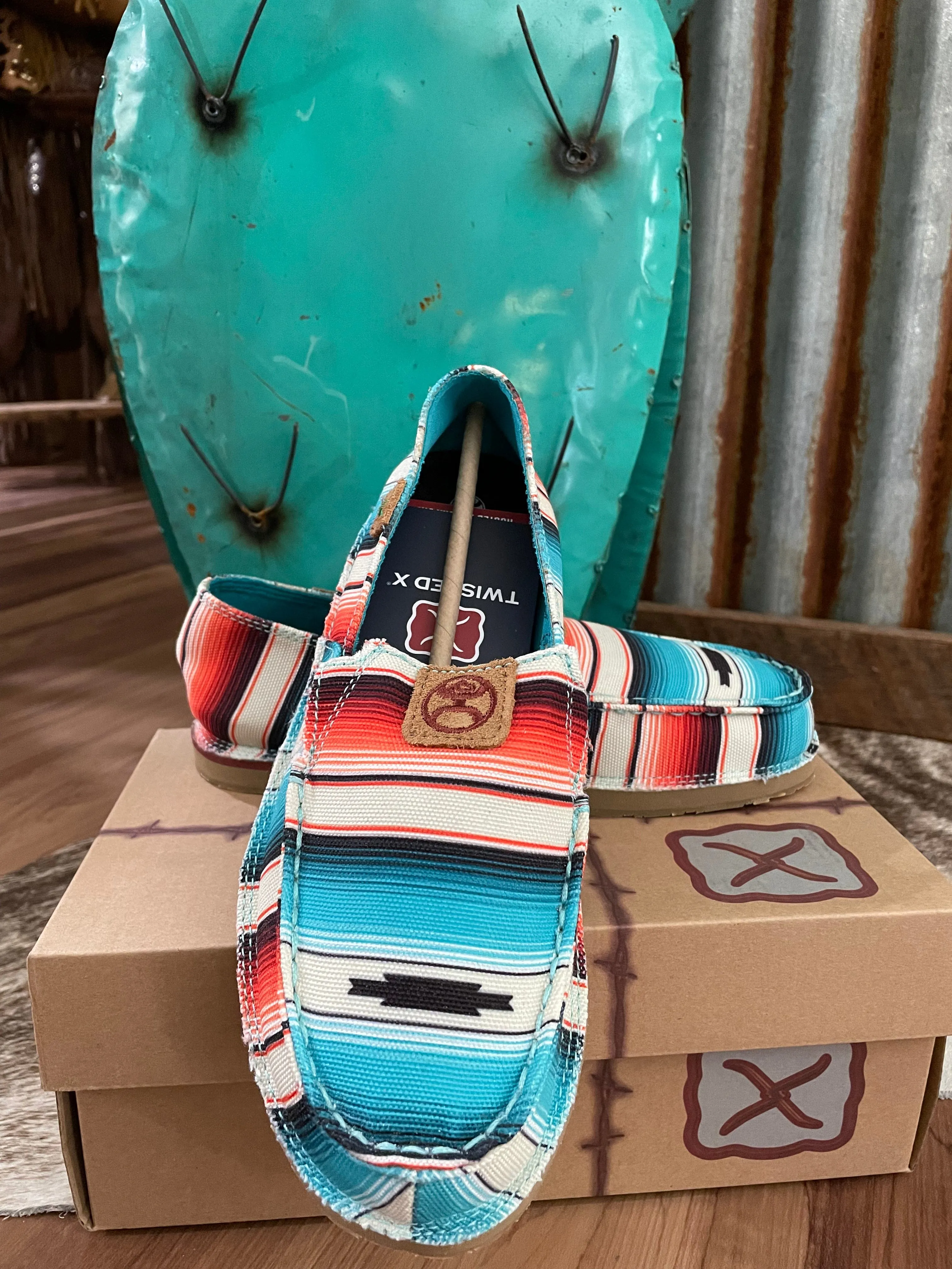 Hooey Sunset Serape slip on Loper