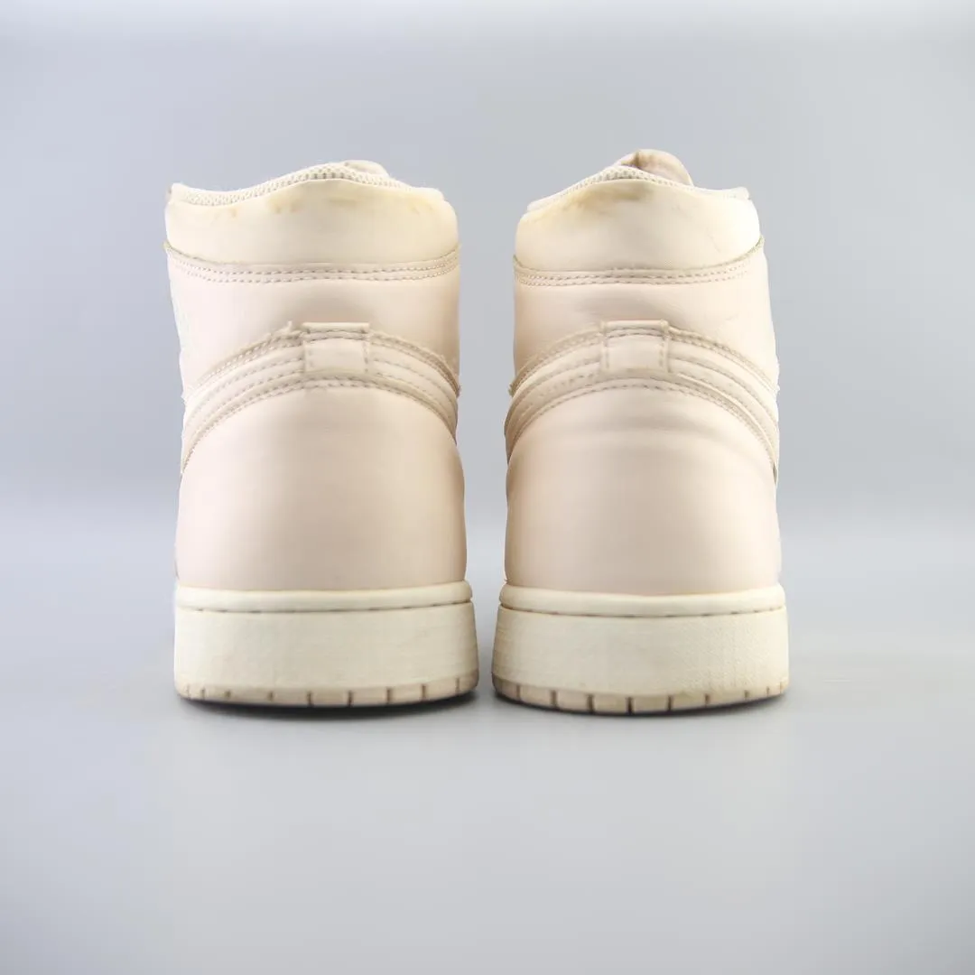 NIKE AIR JORDAN 1 RETRO