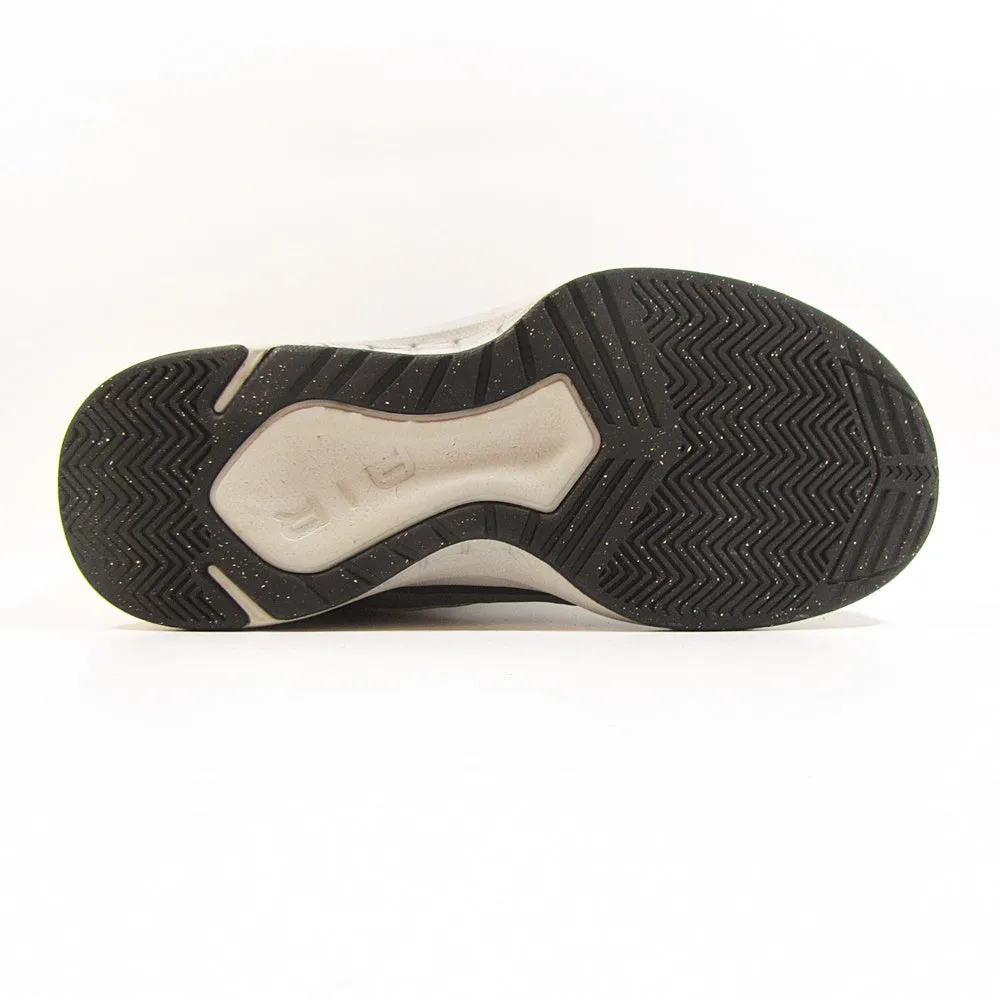 NIKE Air Mavin