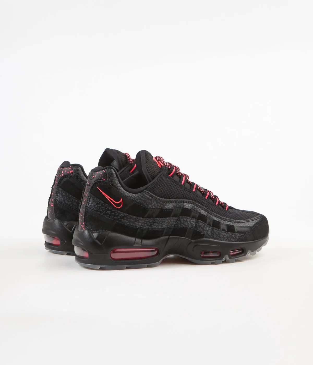 Nike Air Max 95 Shoes - Black / Infrared