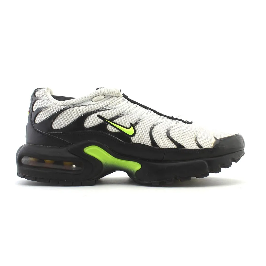 NIKE AIR MAX PLUS RF