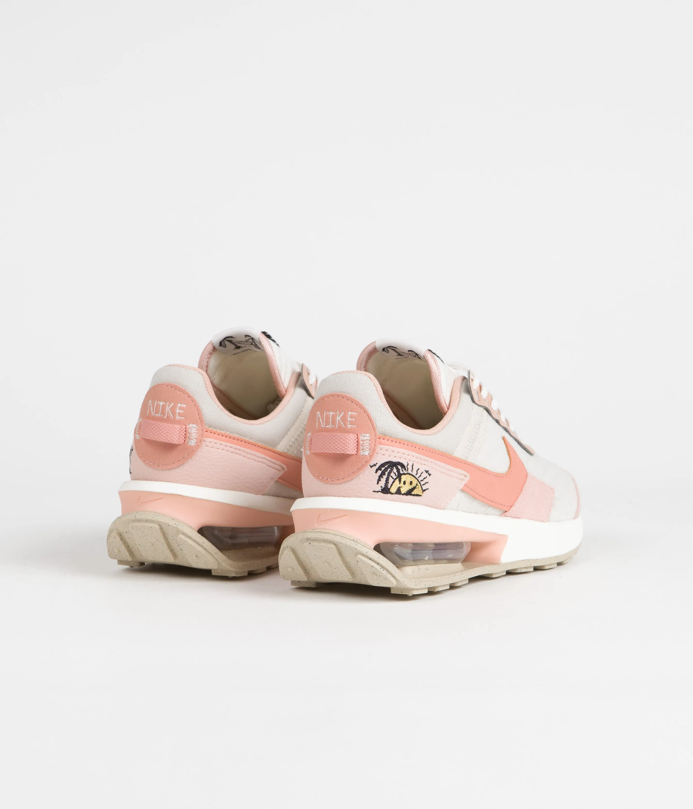 Nike Womens Air Max Pre-Day SE Next Nature Shoes - Light Orewood Brown / Light Madder Root