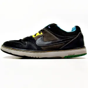 NIKE - Zoom Air